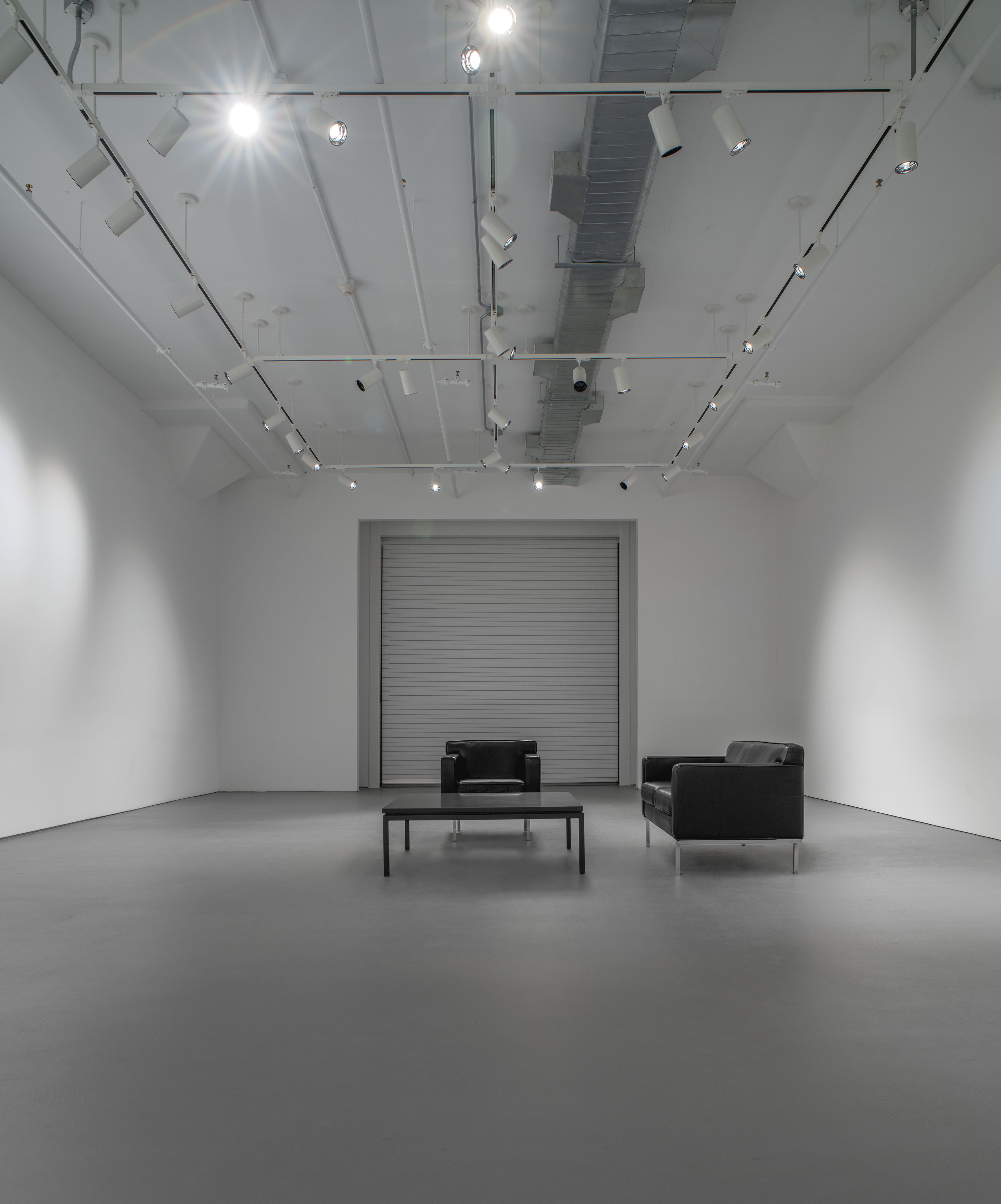 Most Crozier viewing rooms include Lumelex 2000 Series dimmable lighting, including this space in Star Ledger Plaza, Newark, NJ